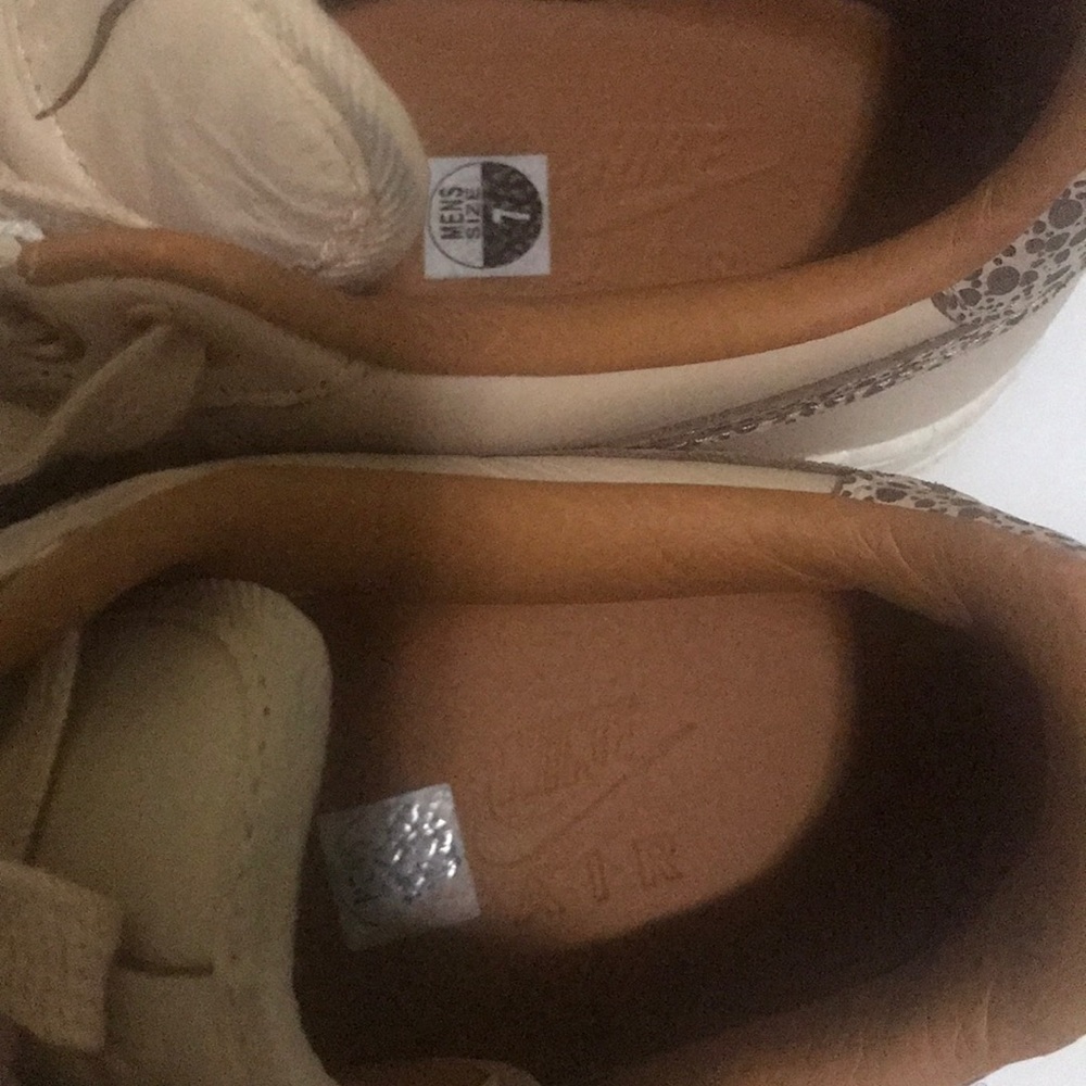 Nike Air Force 1 (AF-1)82. Men size 7. - Picture 4 of 13